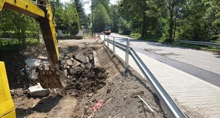 Trwają inwestycje drogowe w powiecie