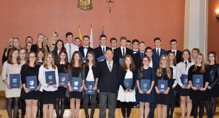 Starosta rozdał stypendia i nagrody