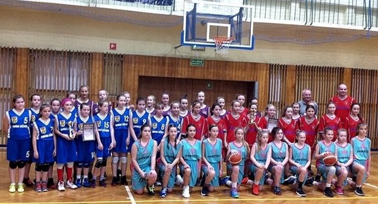 Bochnianki zwyciężyły w Basket Cup Tarnów 2016