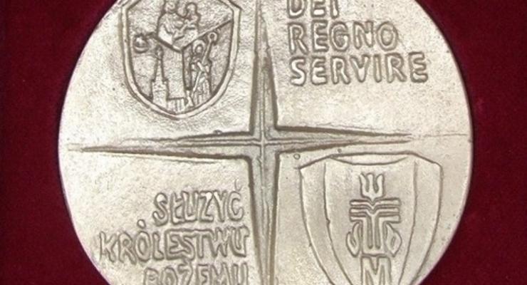 41 medali diecezjalnych „Dei Regno Servire”