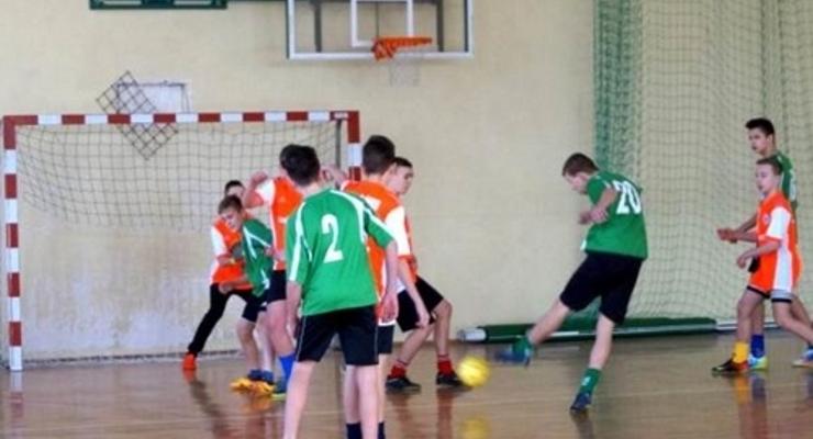 Ministranci i lektorzy rywalizowali w futsalu