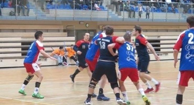 Pierwsza porażka szczypiornistów u siebie