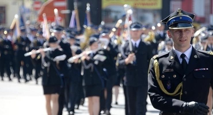 Małopolscy strażacy przemaszerowali przez Bochnię