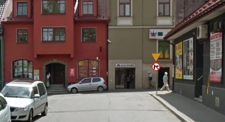 Znak drogowy komplikuje pracę taksówkarzom