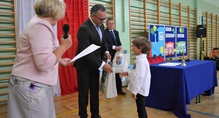 Gmina Bochnia: wszystkie pierwszaki z wyprawkami