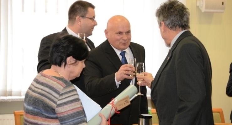 Radni w szampańskich nastrojach