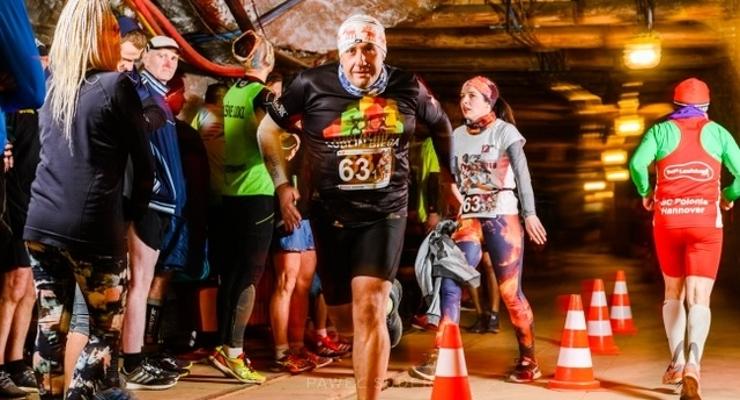 260 zawodników w podziemnym biegu
