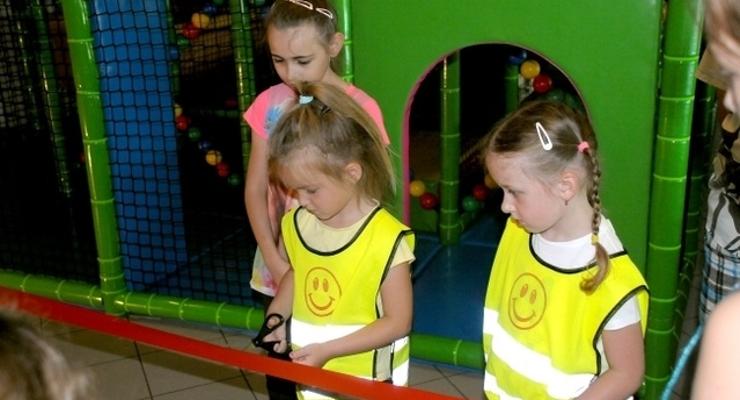 Nowe dwupoziomowe kulkowo w Proszówkach