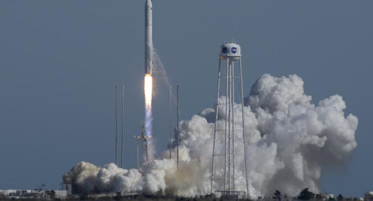 Kraków: satelita zbudowany w AGH poleciał w kosmos!