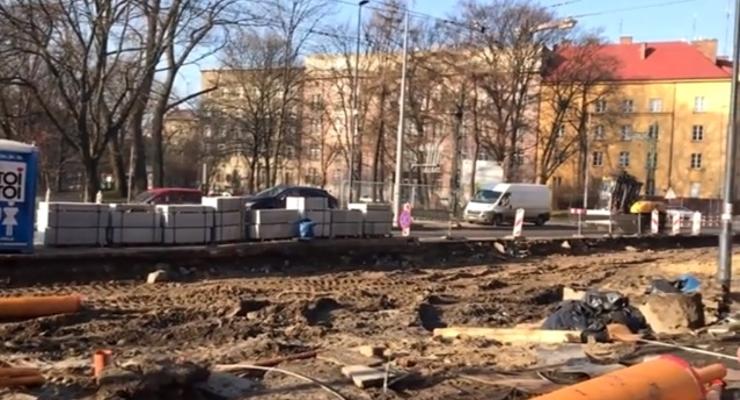 Uwaga kierowcy! Zwężenia w Alei Trzech Wieszczów!