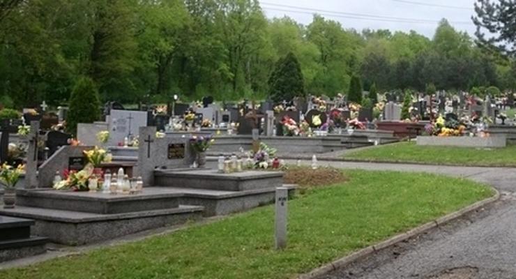 Coraz mniej miejsc na łychowskim cmentarzu