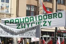 Kraków: wielka demonstracja w obronie wolności mediów