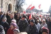 Kraków: wielka demonstracja w obronie wolności mediów