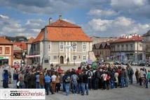 Rynek-tęgie lanie dla Janusza Palikota