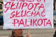 Rynek-tęgie lanie dla Janusza Palikota