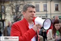 Rynek-tęgie lanie dla Janusza Palikota
