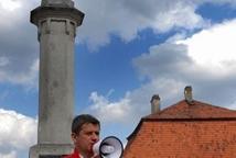 Rynek-tęgie lanie dla Janusza Palikota