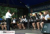 Osiem orkiestr przemaszerowało przez Wiśnicz