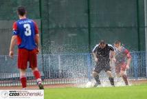  Świętowali awans mimo ulewy