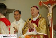Bp Andrzej Jeż z obawą o nowych pokoleniach