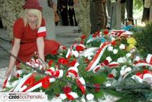 Symboliczne pojednanie nad mogiłami żołnierzy Września