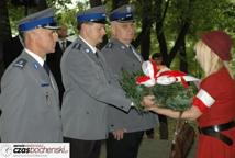 Symboliczne pojednanie nad mogiłami żołnierzy Września