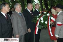 Symboliczne pojednanie nad mogiłami żołnierzy Września