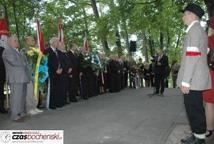 Symboliczne pojednanie nad mogiłami żołnierzy Września