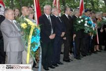 Symboliczne pojednanie nad mogiłami żołnierzy Września