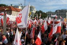 Setki tysięcy budziły Polskę (foto)