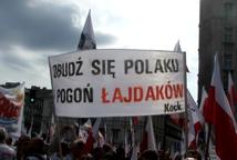 Setki tysięcy budziły Polskę (foto)