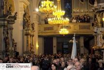Wielki odpust rozpoczęty-biskup poświęcił ołtarz