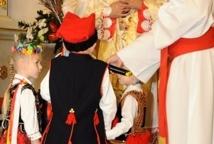 Wielki odpust rozpoczęty-biskup poświęcił ołtarz