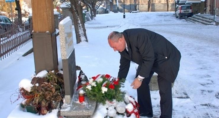 Burmistrz w hołdzie ofiarom stanu wojennego