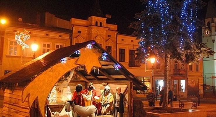 Brzesko: żywa szopka i przemarsz Trzech Króli