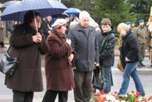 73 rocznica zbrodni w katyńskim lesie-odsłonięto kolejną tablicę