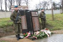 73 rocznica zbrodni w katyńskim lesie-odsłonięto kolejną tablicę