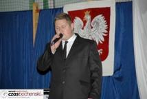 II LO: taniec i śpiew w Dniu Flagi (video)