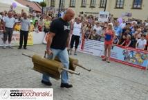 Strongman: bochnianie prężyli muskuły (foto)