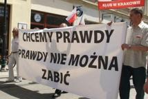 Kraków: wielki marsz w obronie wolnych mediów (video)