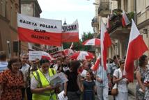 Kraków: wielki marsz w obronie wolnych mediów (video)
