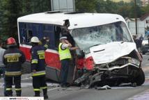 Horror w Łapczycy: zderzenie busa z tirem