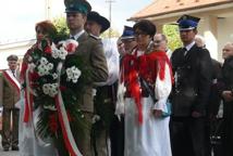 Damienice: Odsłonięto Pomnik Ofiar Zbrodni Katyńskiej