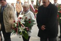 Damienice: Odsłonięto Pomnik Ofiar Zbrodni Katyńskiej