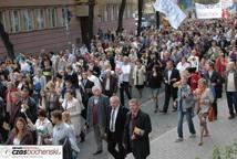 Setki bochnian i pielgrzymów w Marszu dla Życia i Rodziny