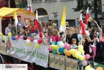 Setki bochnian i pielgrzymów w Marszu dla Życia i Rodziny
