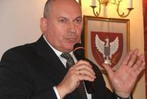 Odsłonięto tablicę ku pamięci Profesorstwa Kotów