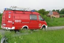 Wóz strażaków z Niedar