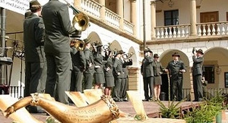 W Niepołomicach zadmą w rogi