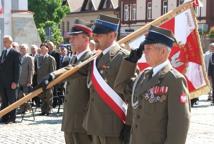 Dzień Wojska Polskiego: wręczenie sztandaru i pokazy